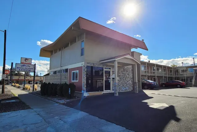 Photo 1 - Holiday Lodge Yakima