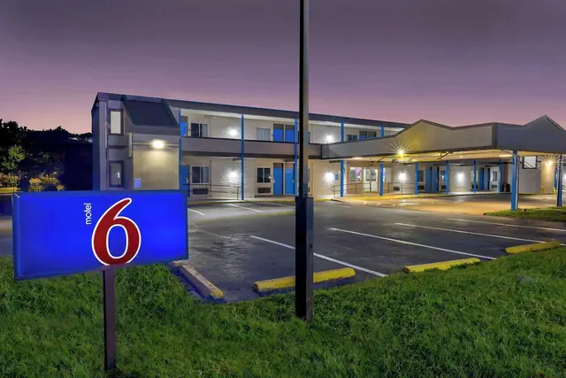 Photo 1 - Motel 6 - Harrisburg, PA - Near PA Expo Center