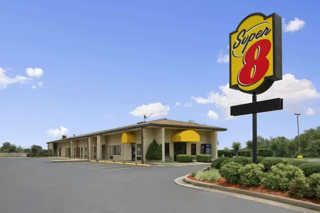 Photo 1 - Super 8 by Wyndham Tupelo Airport