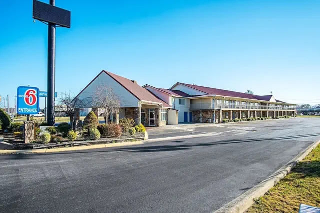 Photo 1 - Motel 6 Manchester, TN