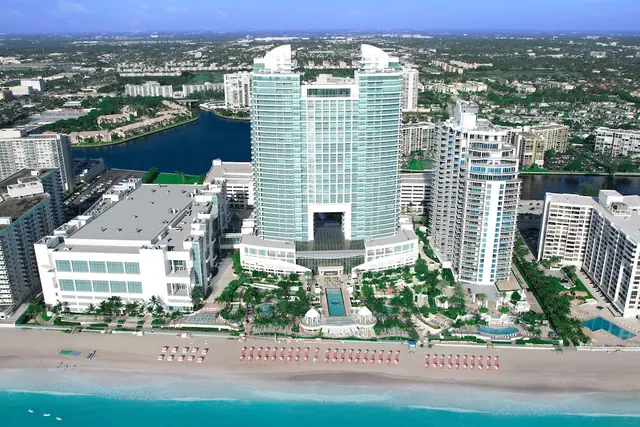 Photo 1 - Signia by Hilton Diplomat Beach Resort
