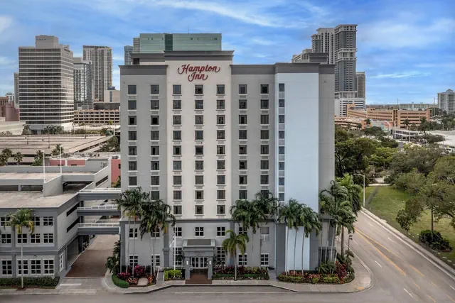 Photo 1 - Hampton Inn Ft. Lauderdale/Downtown Las Olas Area