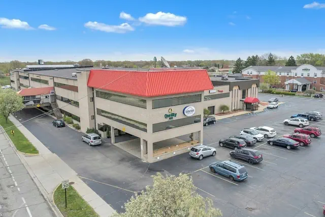 Photo 1 - Quality Inn Roseville-Detroit North