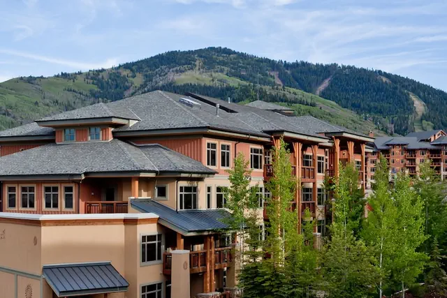 Photo 1 - Sundial Lodge by All Seasons Resort Lodging