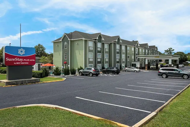 Photo 1 - SureStay Plus Hotel by Best Western Sevierville