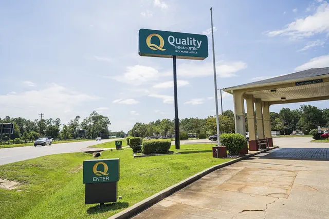 Photo 1 - Quality Inn & Suites Monroeville South