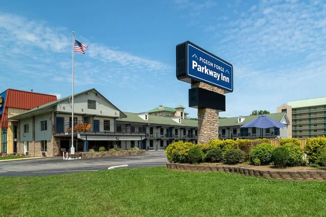 Photo 1 - Pigeon Forge Parkway Inn