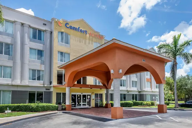 Photo 1 - Comfort Suites Tamarac Sawgrass