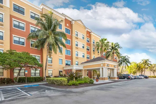 Photo 1 - Extended Stay America Premier Suites - Miami - Airport - Doral - 25th Street