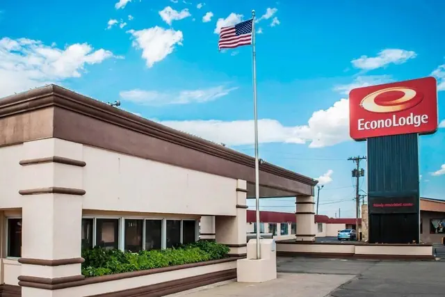 Photo 1 - Econo Lodge Clovis