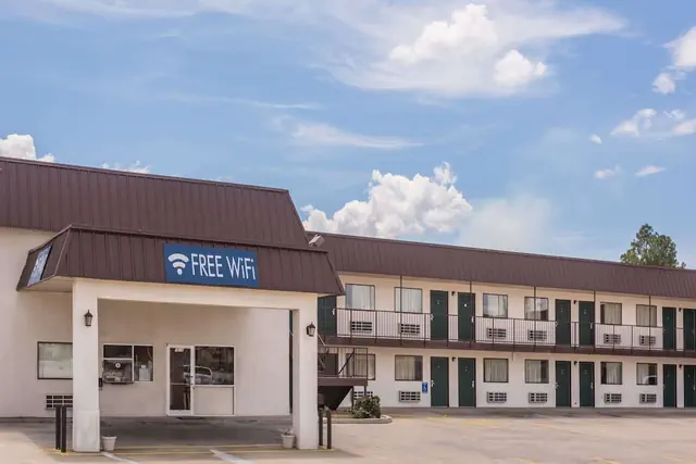Photo 1 - Travelodge by Wyndham Cordele