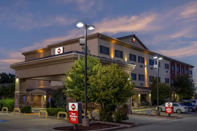 Photo 1 - Best Western Plus Shamrock Inn & Suites
