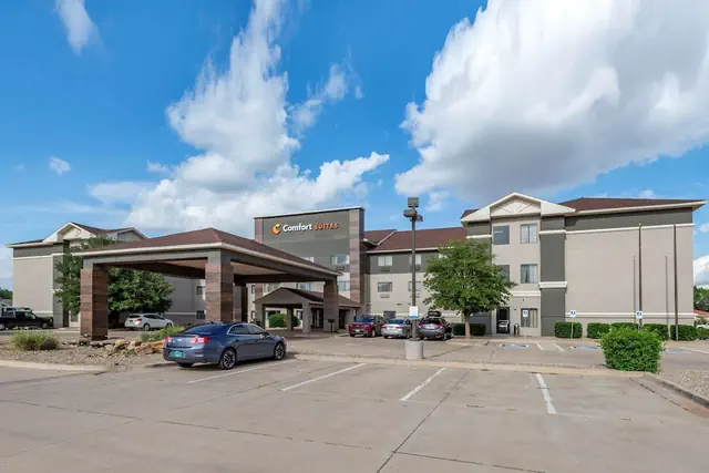 Photo 1 - Comfort Suites Clovis North