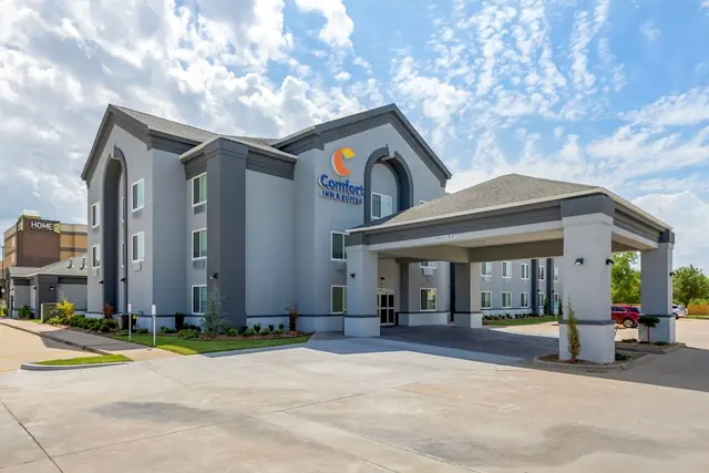 Photo 1 - Comfort Inn & Suites Muskogee