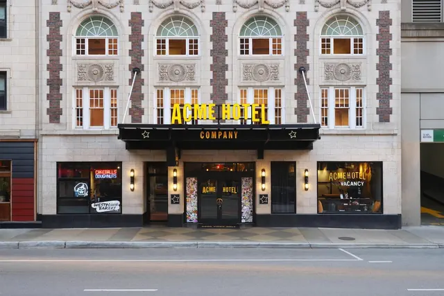 Photo 1 - ACME Hotel Chicago, Outset Collection by Hilton