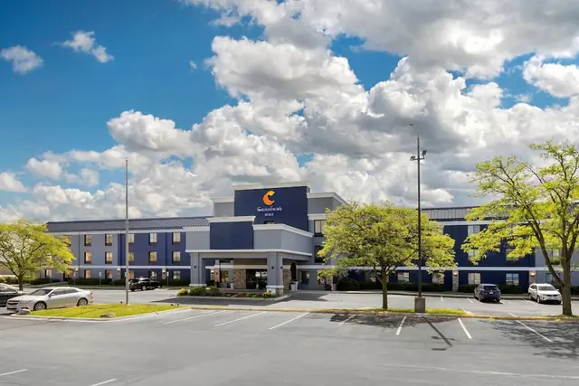 Photo 1 - Comfort Inn Bourbonnais near I-57