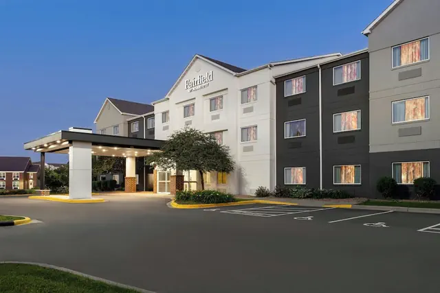 Photo 1 - Fairfield Inn & Suites by Marriott Minneapolis Burnsville