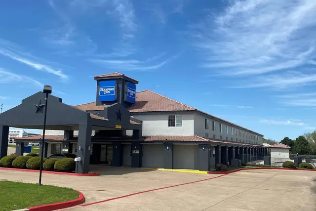 Photo 1 - Rodeway Inn Stephenville