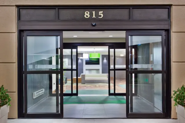 Photo 1 - Holiday Inn Baltimore BWI Airport by IHG
