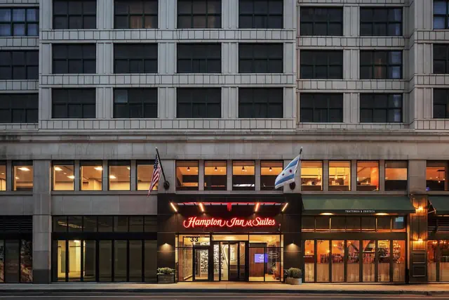 Photo 1 - Hampton Inn & Suites Chicago Downtown