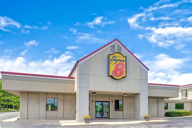 Photo 1 - Super 8 by Wyndham Indianapolis South