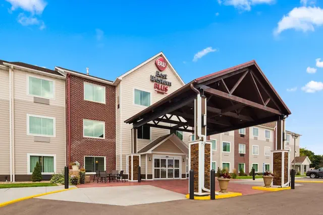 Photo 1 - Best Western Plus Menomonie Inn & Suites
