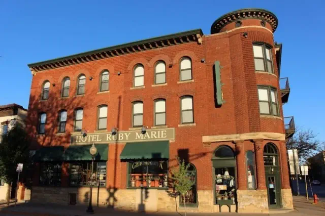 Photo 1 - Hotel Ruby Marie