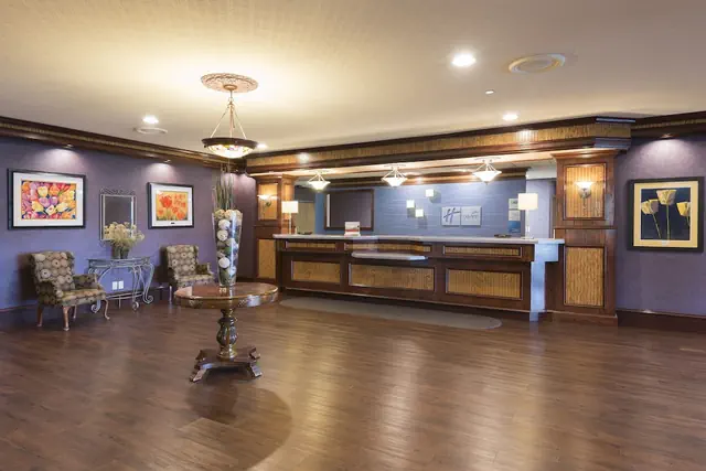 Photo 1 - Holiday Inn Express Holland by IHG
