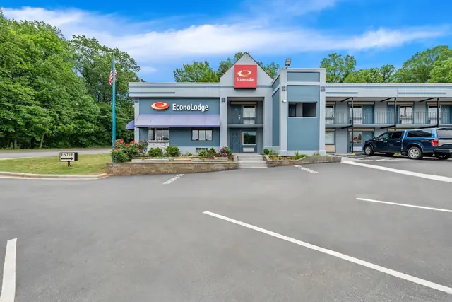 Photo 1 - Econo Lodge Charlotte Airport Area
