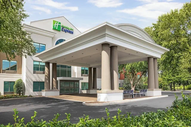 Photo 1 - Holiday Inn Express & Suites Hagerstown by IHG