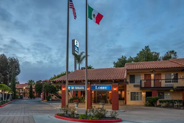 Photo 1 - Best Western Americana Inn
