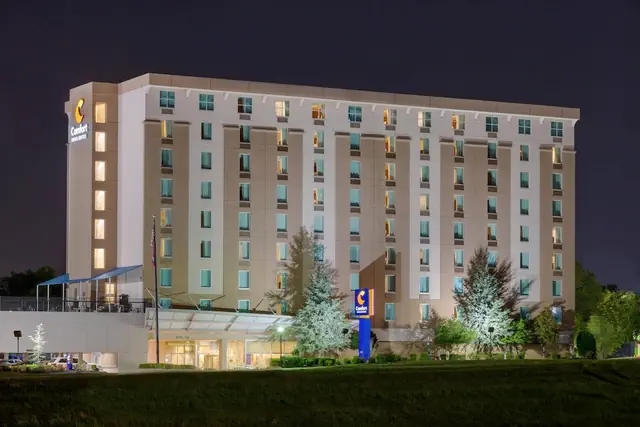 Photo 1 - Comfort Inn & Suites Presidential - Downtown Little Rock