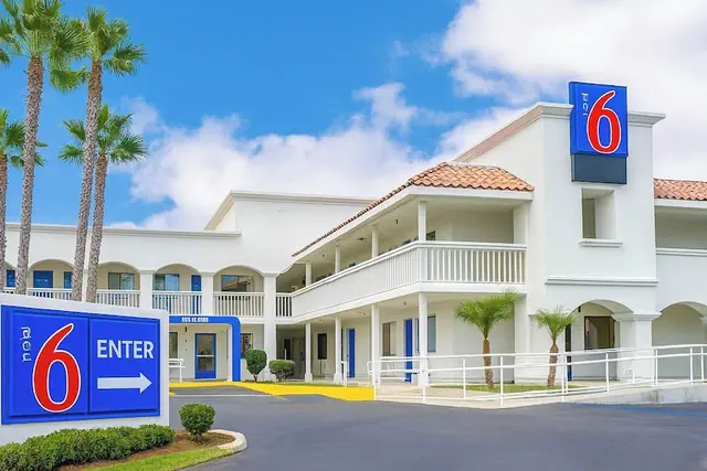Photo 1 - Motel 6 Carlsbad, CA Beach