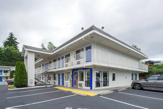 Photo 1 - Motel 6 Seattle, WA - Airport