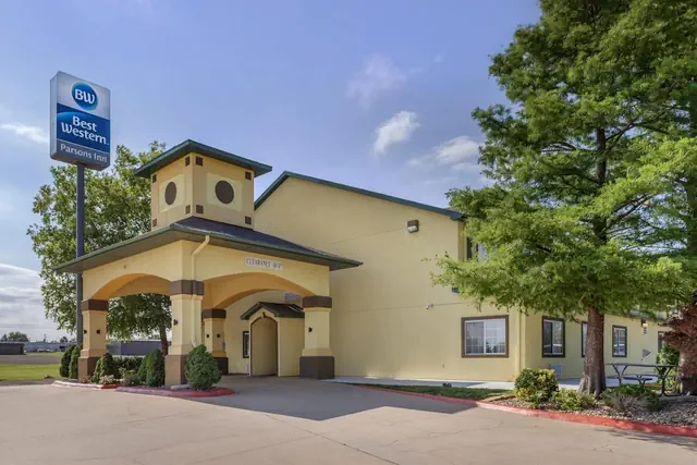 Photo 1 - Best Western Parsons Inn