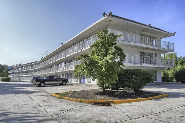 Photo 1 - Motel 6 New Cumberland, PA - Harrisburg - Hershey South
