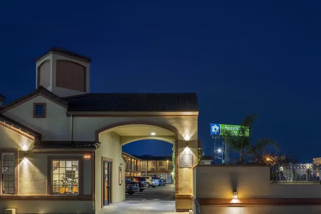Photo 1 - SureStay Hotel by Best Western San Rafael