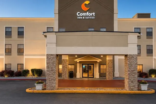 Photo 1 - Comfort Inn & Suites Harvey - Chicago Southland
