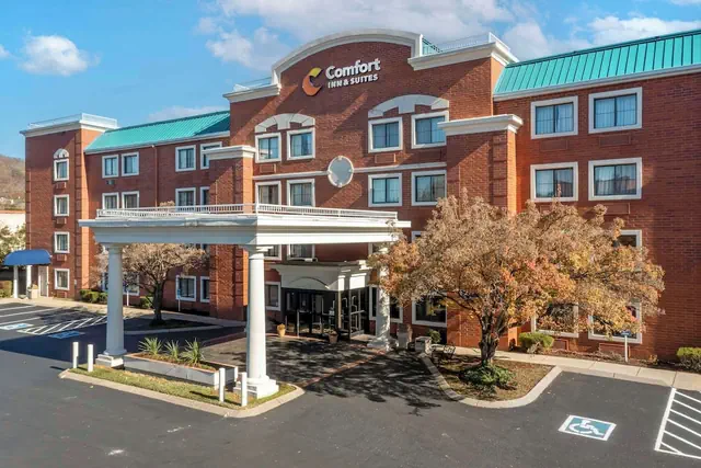 Photo 1 - Comfort Inn & Suites Brentwood - Nashville