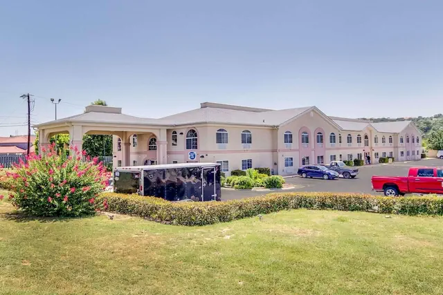 Photo 1 - Quality Inn & Suites Kerrville