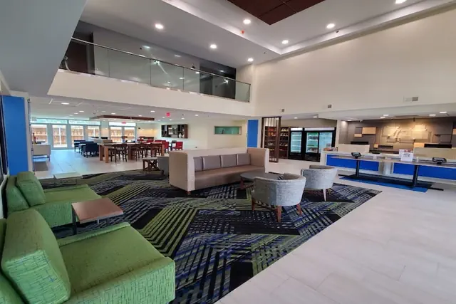 Photo 1 - Holiday Inn Express & Suites Arlington North - Stadium Area by IHG