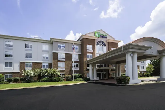 Photo 1 - Holiday Inn Express Hotel & Suites Atlanta Johns Creek by IHG