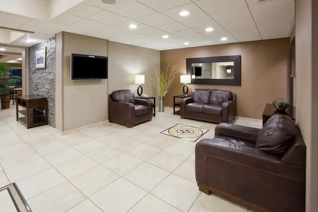 Photo 1 - Holiday Inn Express & Suites Aberdeen by IHG
