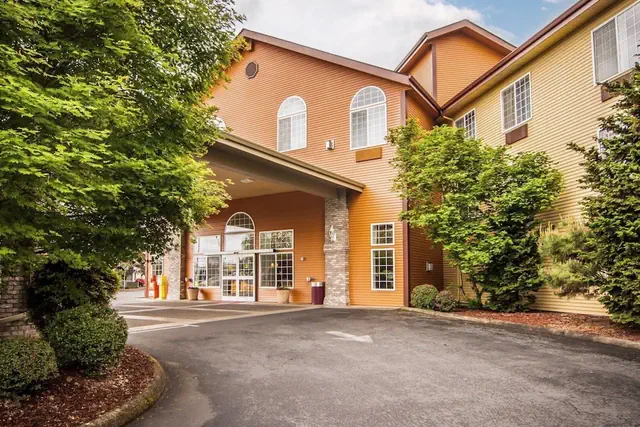 Photo 1 - Comfort Suites Corvallis