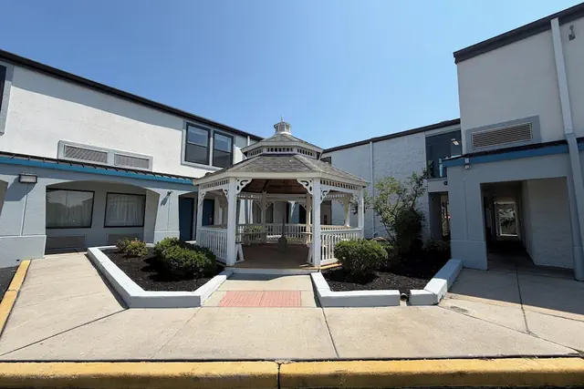 Photo 1 - Motel 6 Newark, DE