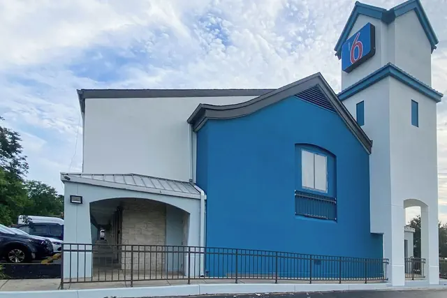 Photo 1 - Motel 6 Newark, DE