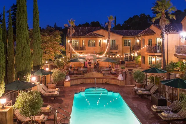 Photo 1 - Hotel Los Gatos