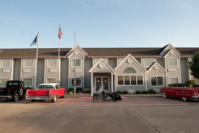 Photo 1 - Motel 6 McAlester, OK - South