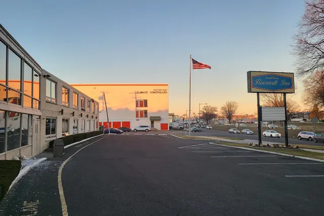 Photo 1 - Roosevelt Inn