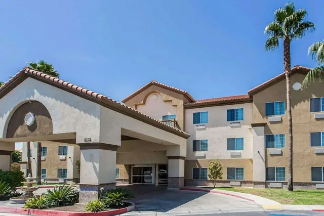Photo 1 - Comfort Suites Bakersfield